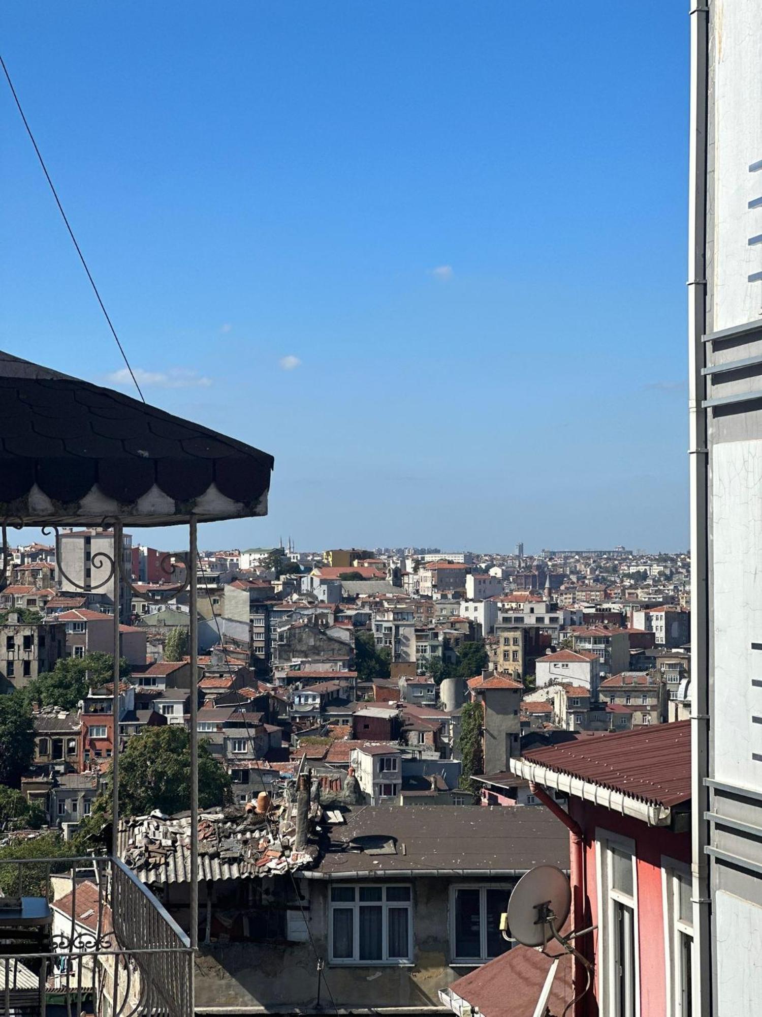 Whitemoon Hotel Suites Taksim Истанбул Екстериор снимка